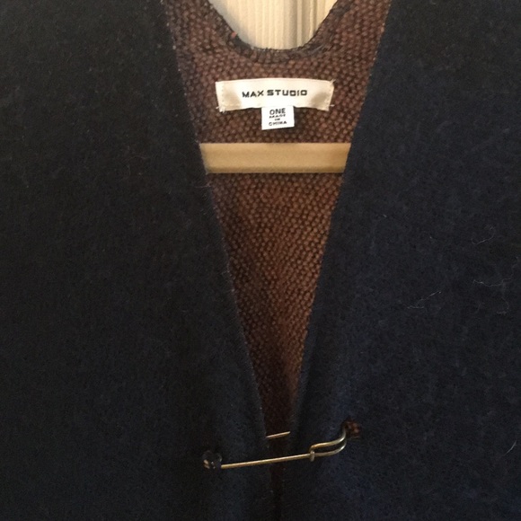 Max Studio Poncho - Picture 3 of 3